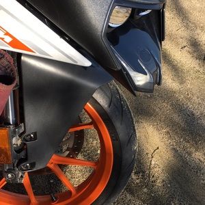 Ezekial Traveling  Explorer